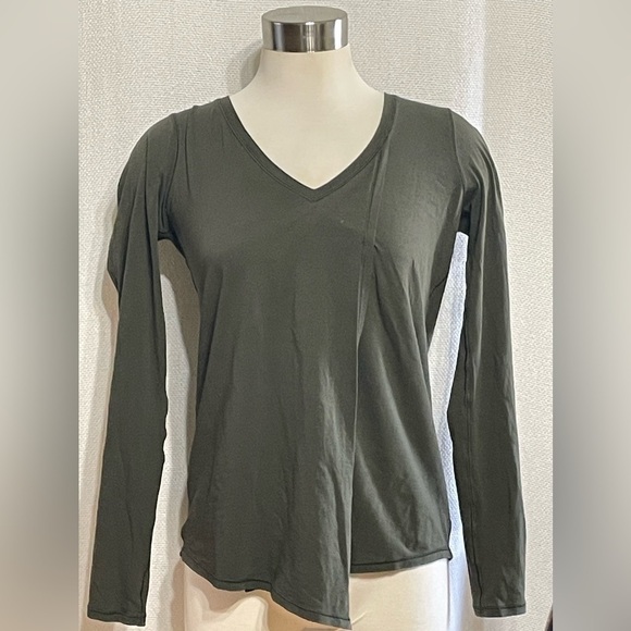 Lululemon top - Picture 1 of 9